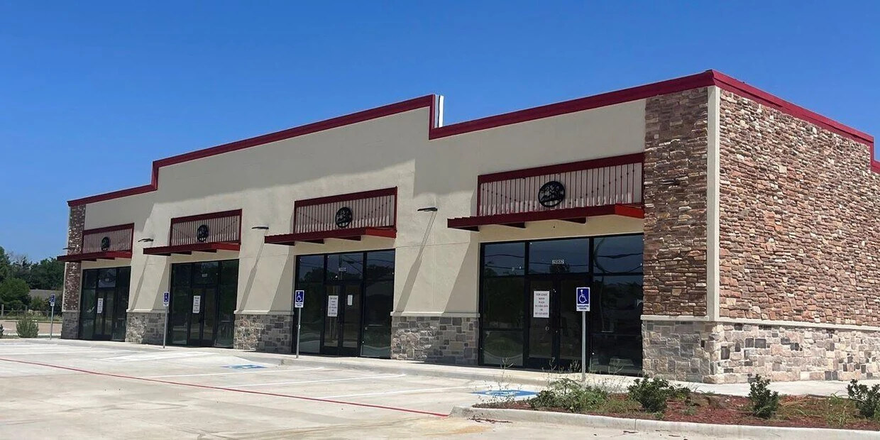 Exterior of 2001 Southeast Parkway, Arlington